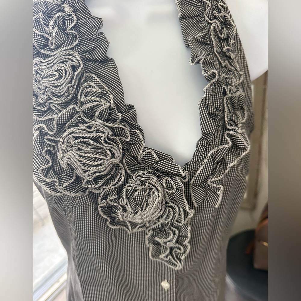 Black and White Ruffled V-Neck Top